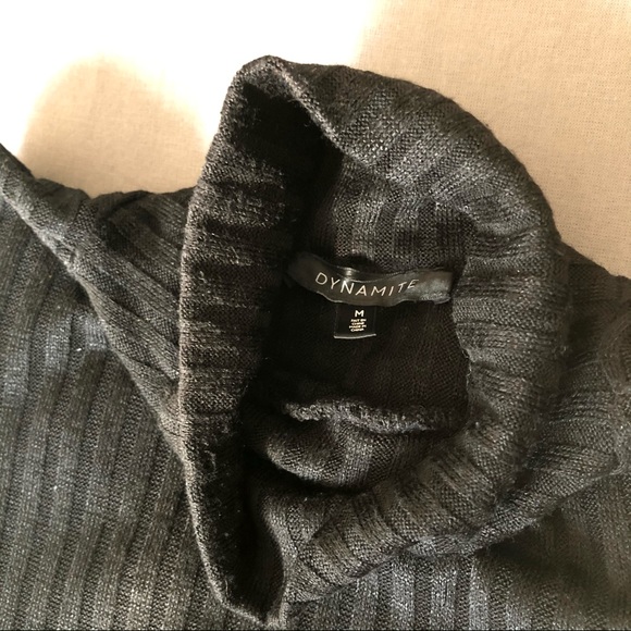 DYNAMITE RIBBED MOCK NECK SWEATER - Picture 3 of 8